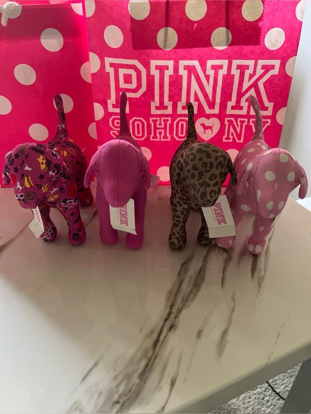 NWT VSPINK SOHO EXCLUSIVE NYC PUPS